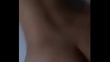 Alguém multa bunda ex-mulher camisa