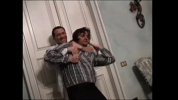 Esposa pegou ne fodendo sua bunda