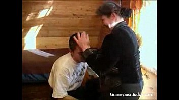 Sexy Milf Professor Dee Williams hat Rachesex mit ihrer Studentin