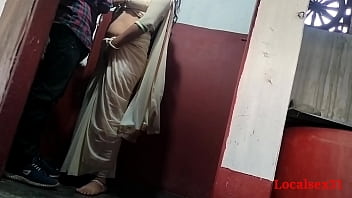 Fuck iranian wife in bathroom