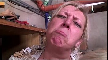 Derek Deso femme nue