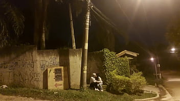 Video von Frau nackt auf der Straße